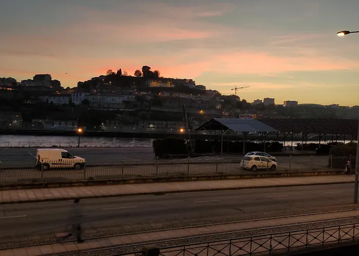 Tile House Apartment *