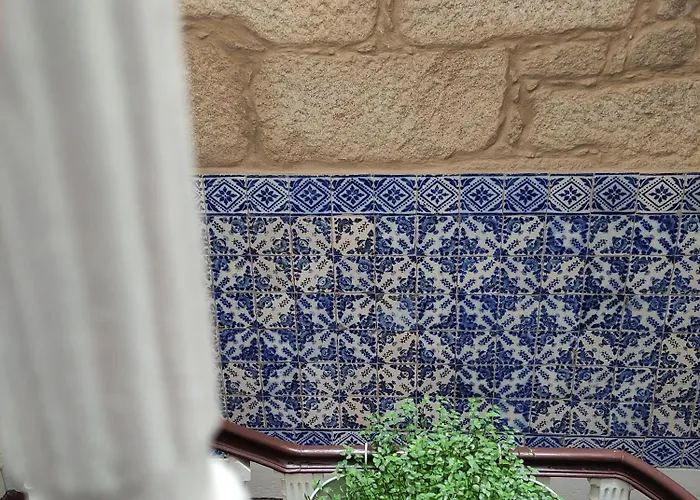 Tile House Порту